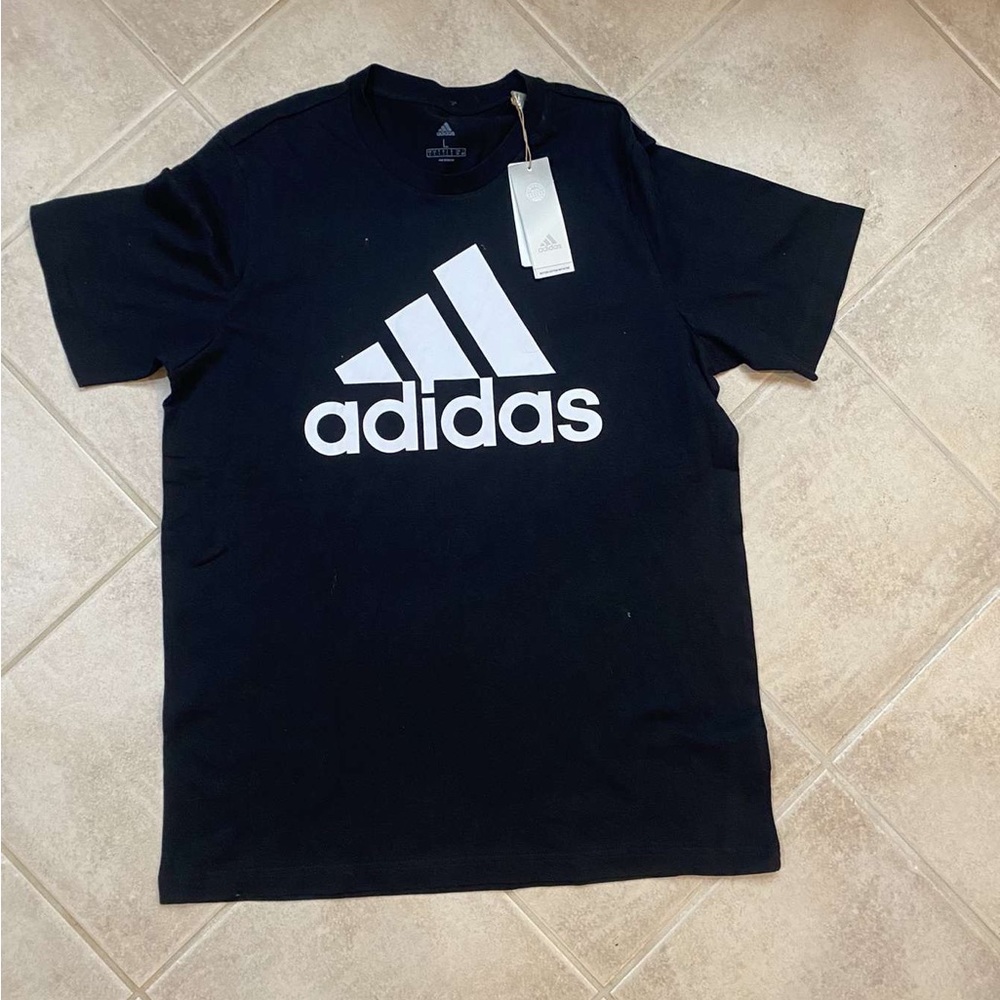 Adidas t shirt